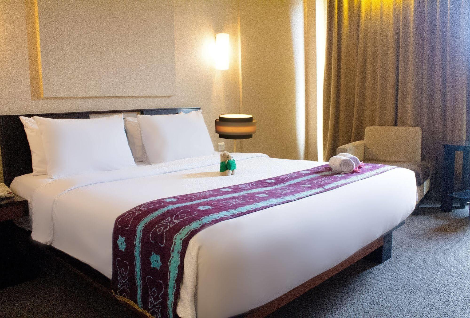 Rattan Inn Hotel Banjarmasin  Eksteriør billede